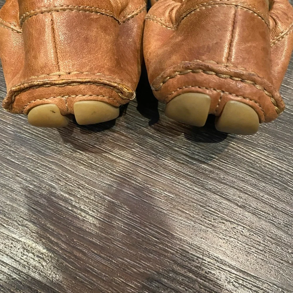 PRADA - Picture 3 of 7